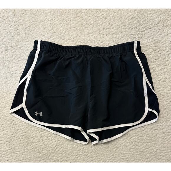 Under Armour Womens HeatGear Athletic Shorts Medium - Picture 1 of 8